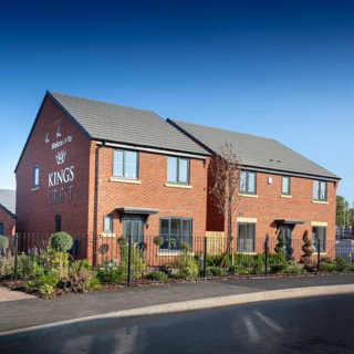 Exterior Kings Crest