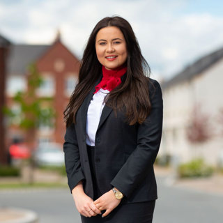 MH 110519 Lovell 133 Sales Executive Charlotte Holder