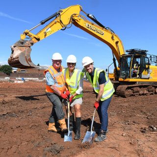000 0084 Cllr Mike Bird Cllr Beverley Momenabadi And Stuart Penn