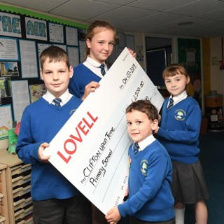 000 0051 Pupils Of Clifton Upon Teme Primary School With Their Donation From Lovell Homes (1)