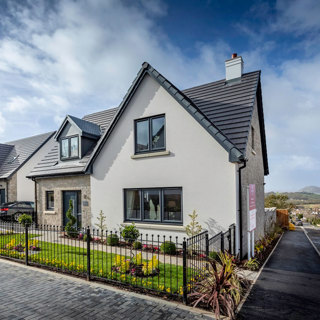 Shot04e Exterior Of The Balmoral Style Showhome At Keepers Gate