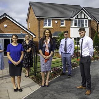 The Weston Woods Team, Led By Anne Marie O'doherty, Lovell Regional Sales Director (Fourth From Left) (Wecompress.Com)