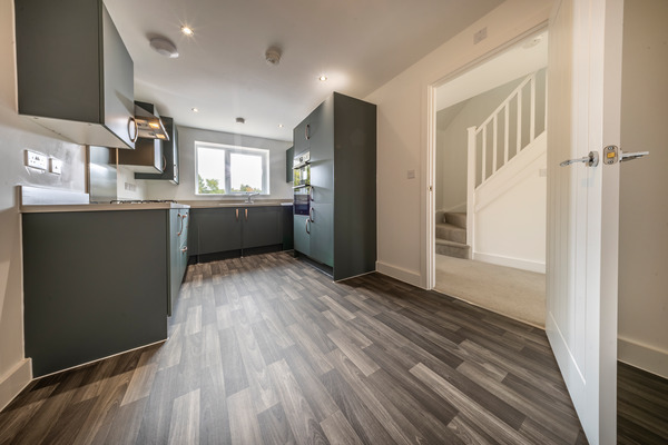Lambourne4