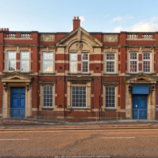 Lovell Station House Exterior)